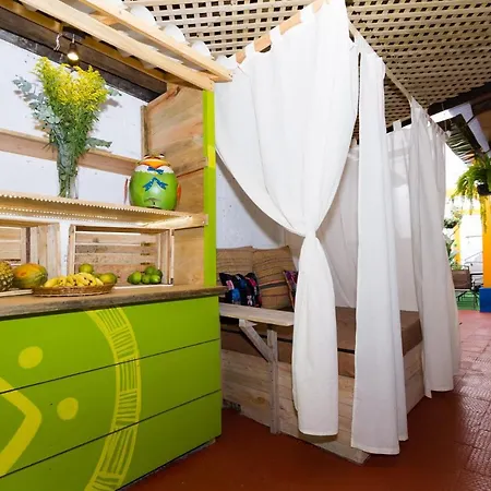 Casa Tamarindo Bed & Breakfast Antigua Exterior photo