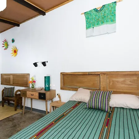 Casa Tamarindo Bed & Breakfast Antigua Exterior photo